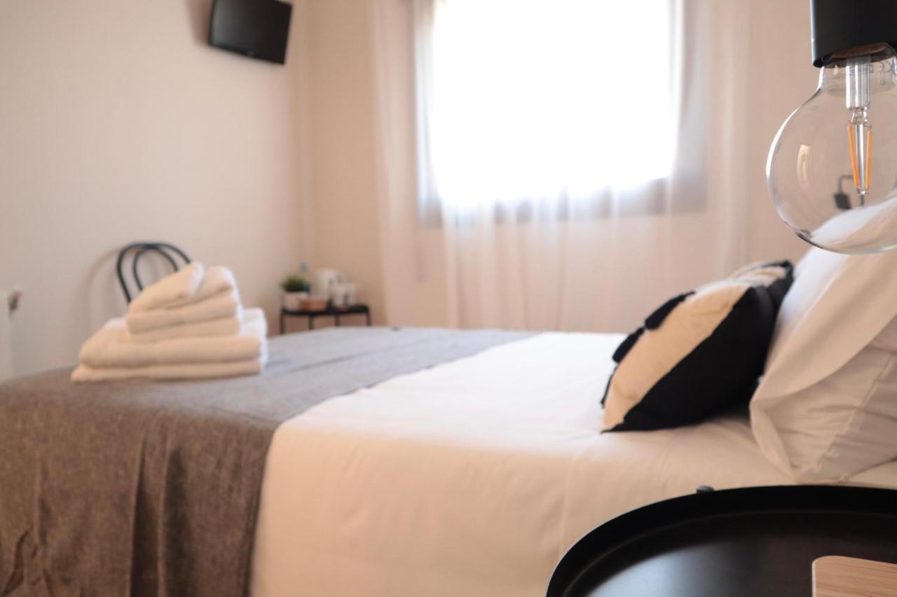 Barcelona Pr Guesthouse El Prat de Llobregat Exteriör bild