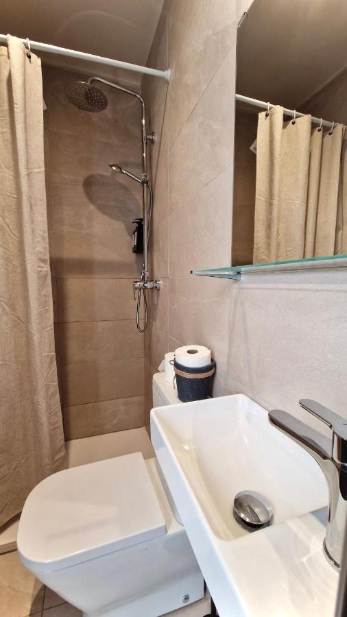 Barcelona Pr Guesthouse El Prat de Llobregat Exteriör bild