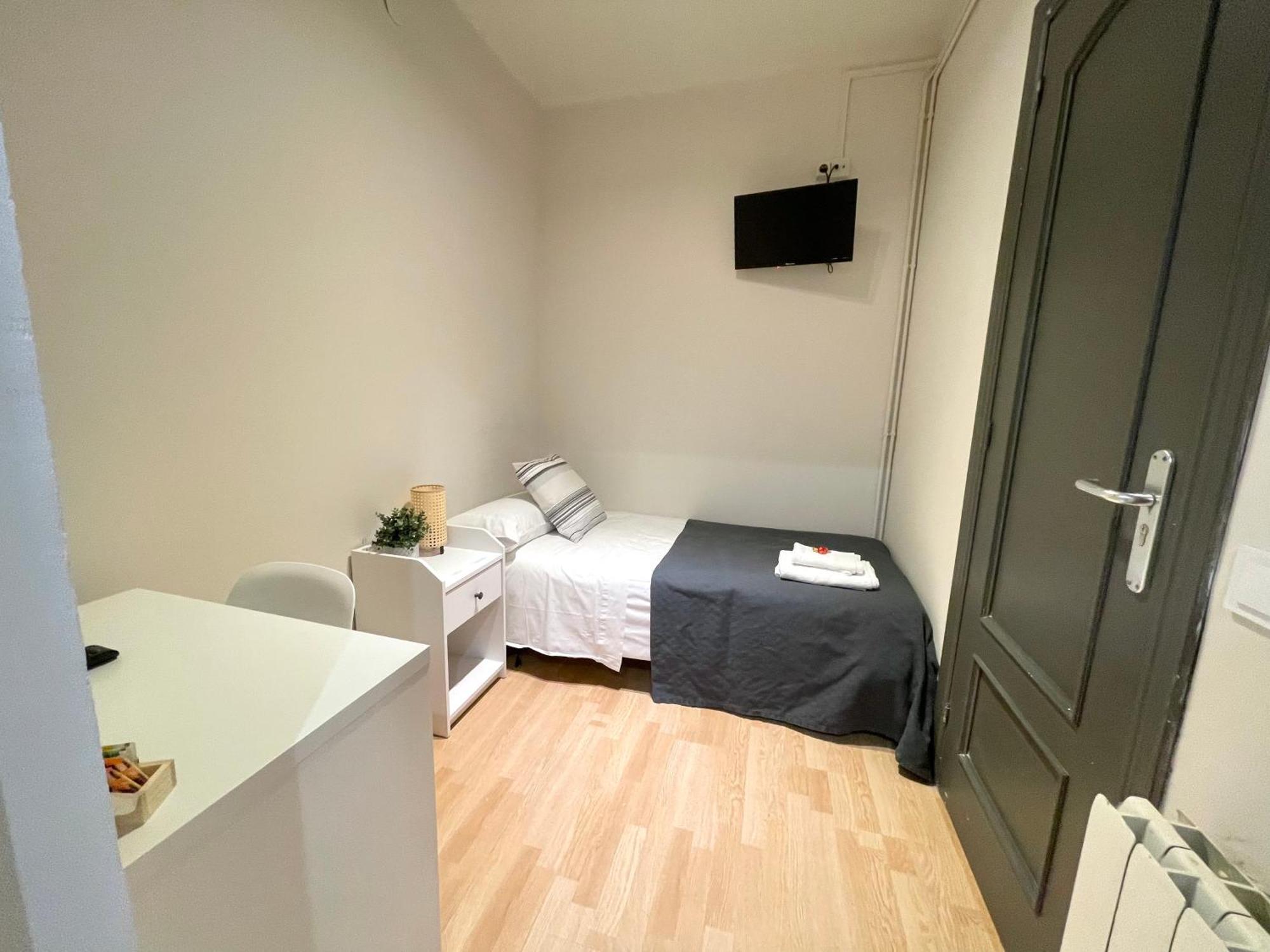 Barcelona Pr Guesthouse El Prat de Llobregat Exteriör bild